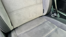 Volkswagen Caravelle 2.0 TDI Executive 199 5dr DSG Diesel Estate